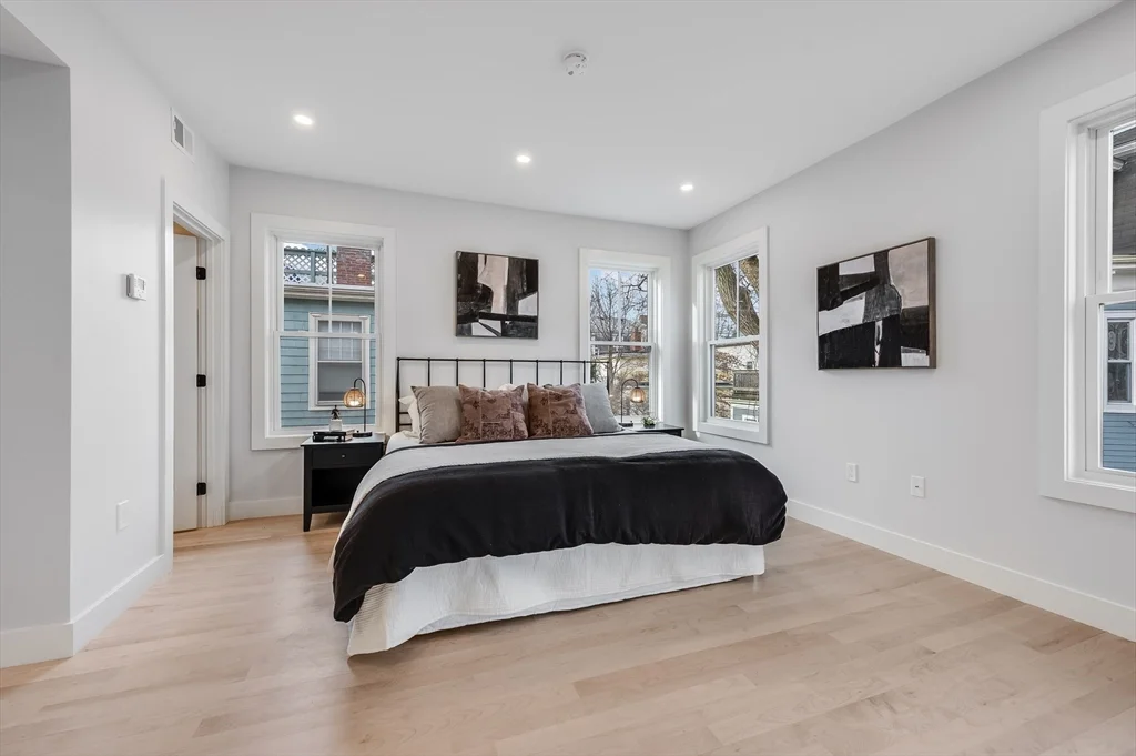 3 bed, 3 bath apartment for rent at 317 Pearl Unit 1, Cambridgeport — photo 23 of 36