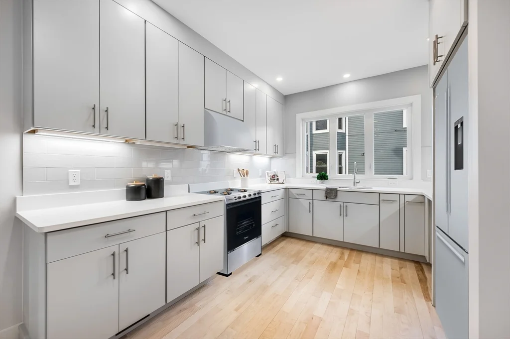 3 bed, 3 bath apartment for rent at 317 Pearl Unit 1, Cambridgeport — photo 6 of 36