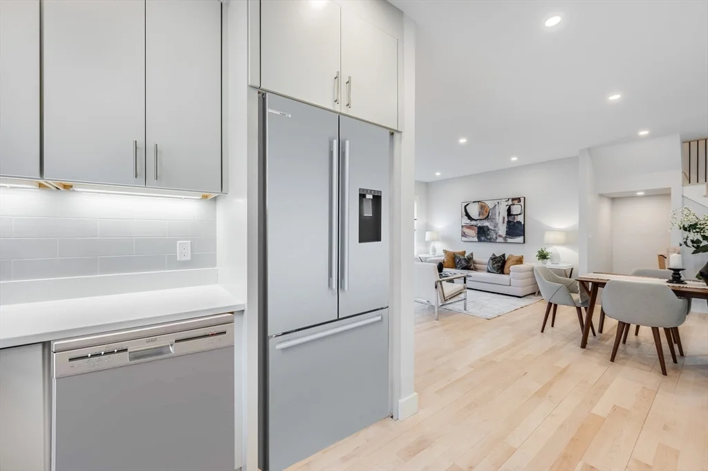 3 bed, 3 bath apartment for rent at 317 Pearl Unit 1, Cambridgeport — photo 10 of 36
