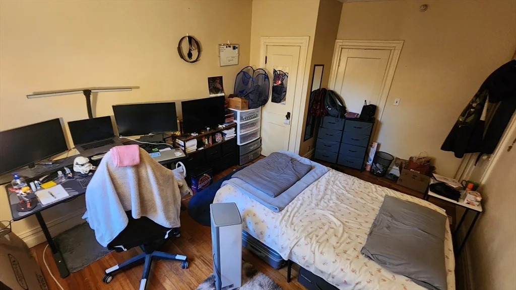 3 bed, 1 bath apartment for rent at 317 Saint Paul St Unit 1, Coolidge Corner — photo 9 of 11