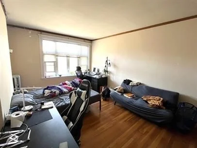 4 bed, 1 bath apartment for rent at 317 Saint Paul St Unit 3, Brookline — photo 2 of 8