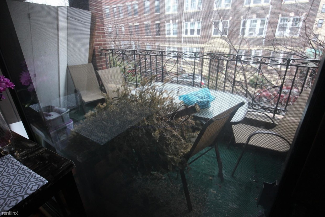 2 bed, 1 bath apartment for rent at 317 Summit Unit 5, Brighton — photo 7 of 10