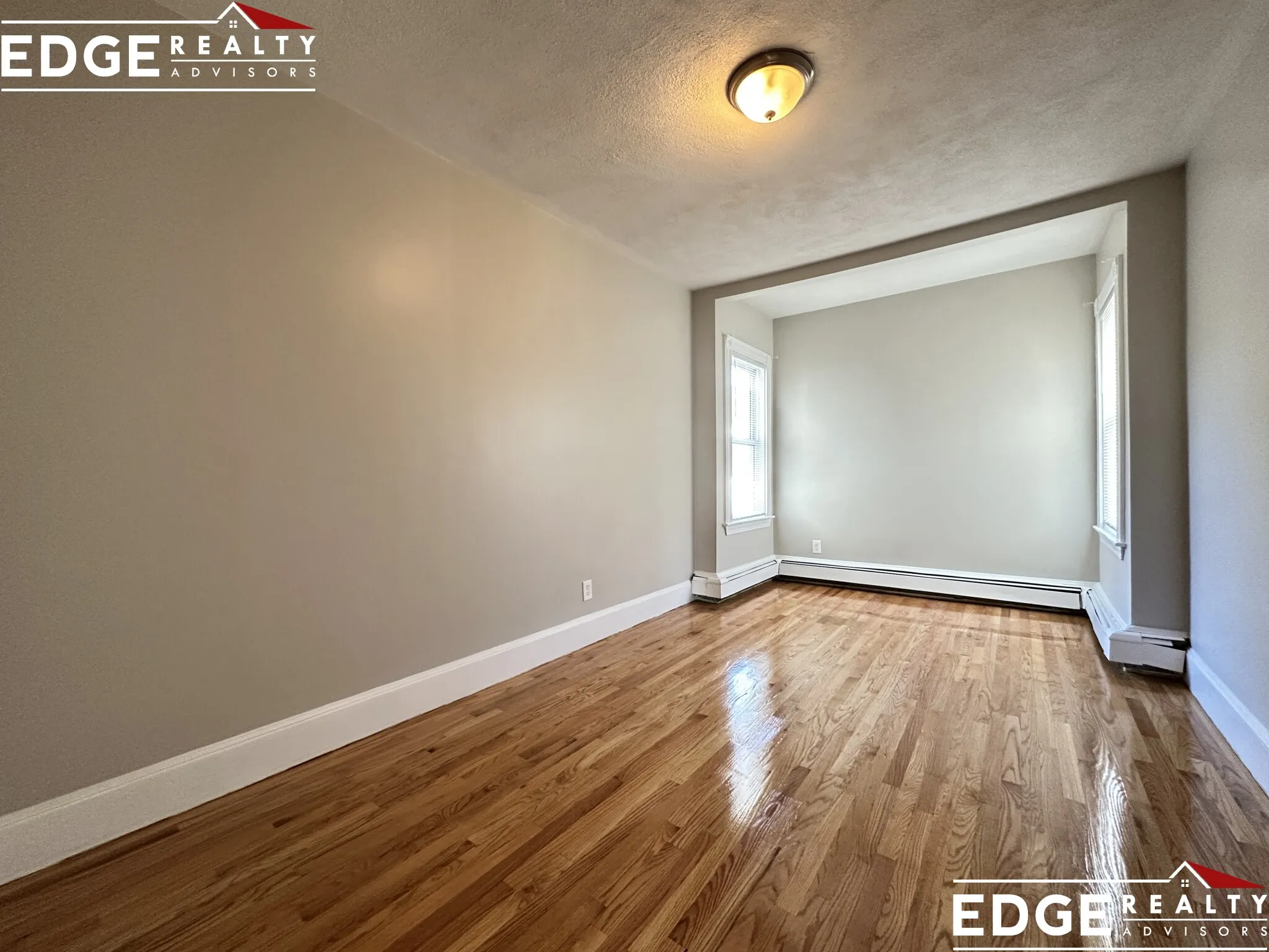 3 bed, 1 bath apartment for rent at 317 Warren St Unit 2, Waltham — photo 5 of 7
