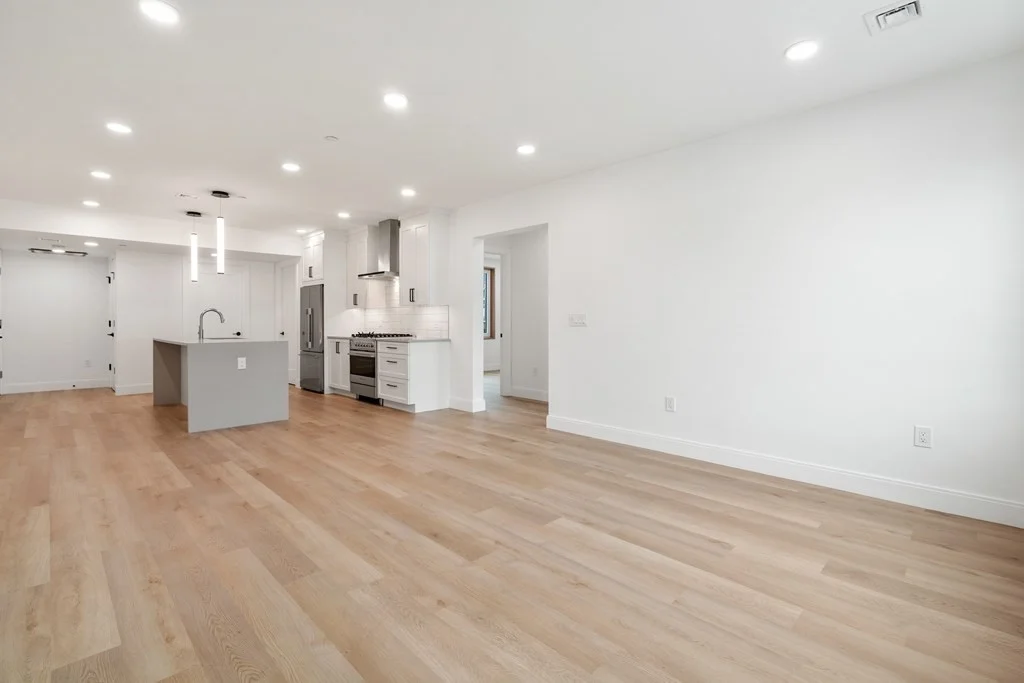2 bed, 1 bath apartment for rent at 3171 Washington St Unit 202, Jamaica Plain — photo 4 of 12