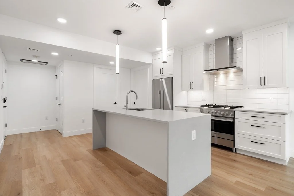 2 bed, 1 bath apartment for rent at 3171 Washington St Unit 202, Jamaica Plain — photo 5 of 12