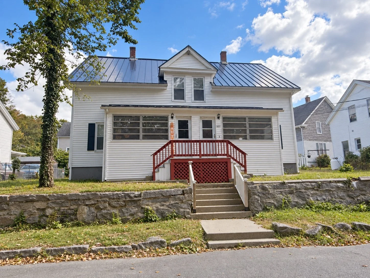 3 bed, 1 bath apartment for rent at 3177 Main St Unit 3175, Bondsville — photo 1 of 20
