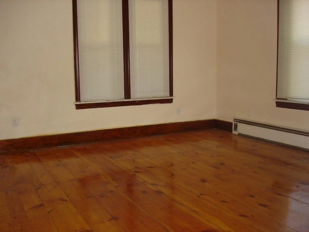 2 bed, 1 bath apartment for rent at 318 - 320 Elm St Unit 1, Fitchburg — photo 3 of 10