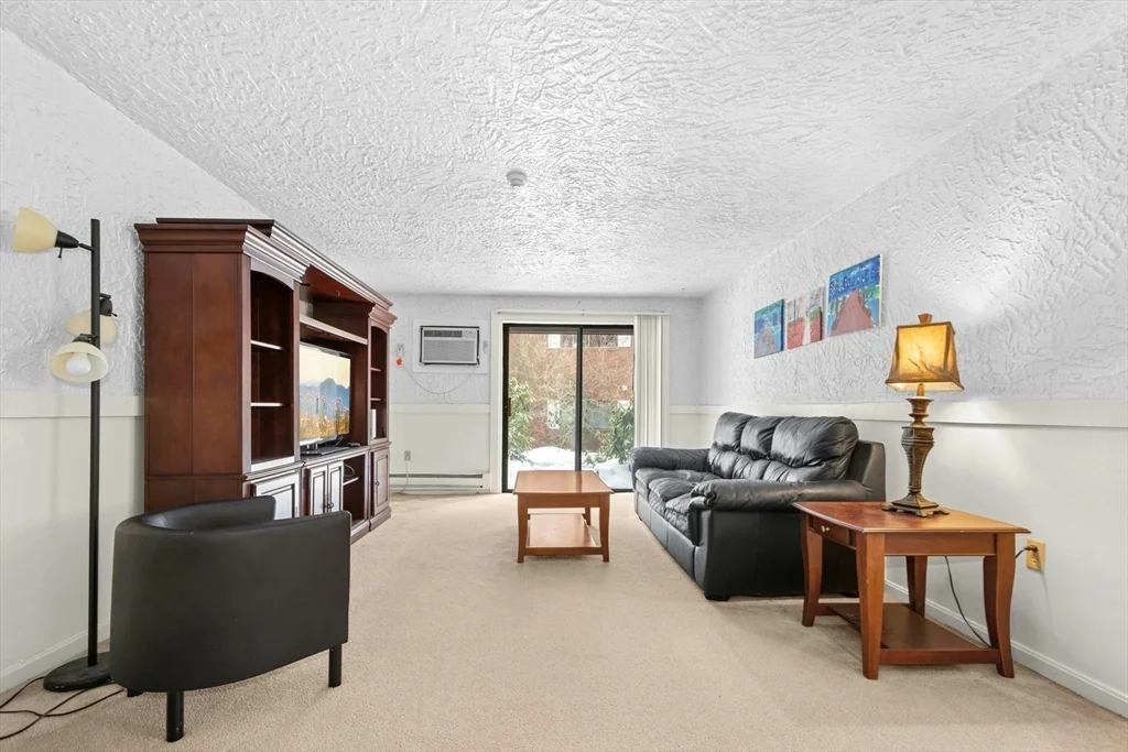 2 bed, 1 bath apartment for rent at 318 Codman Hill Unit 5E, Boxborough — photo 5 of 20