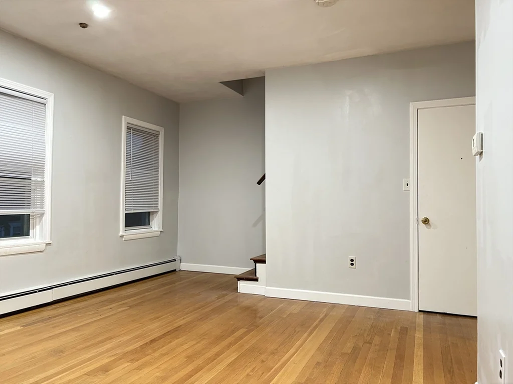 3 bed, 1 bath apartment for rent at 318 Granite St Unit 2, Quincy — photo 11 of 19