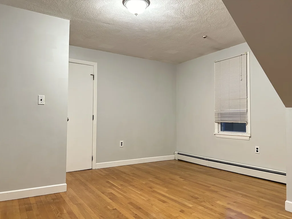3 bed, 1 bath apartment for rent at 318 Granite St Unit 2, Quincy — photo 15 of 19