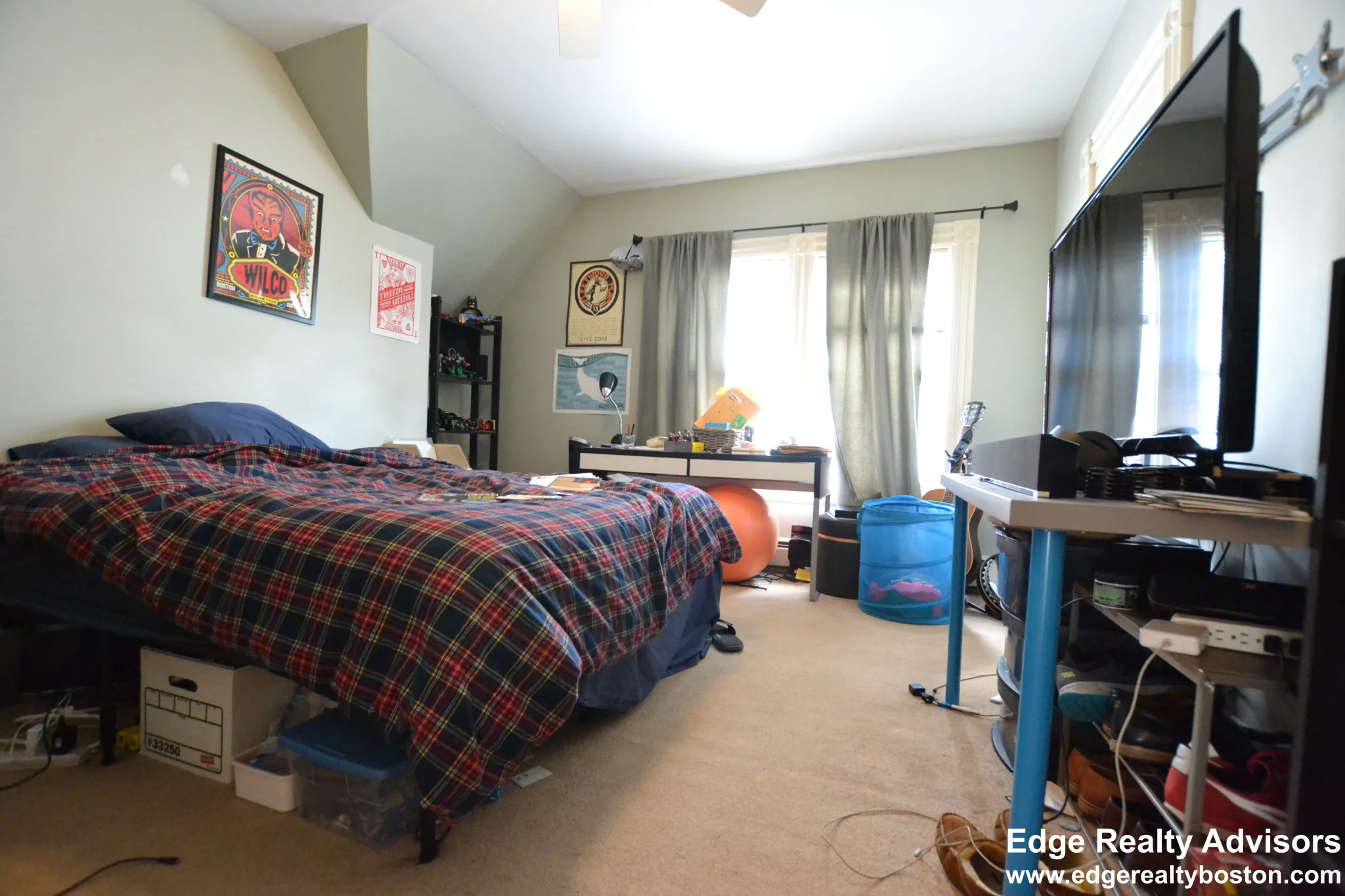 3 bed, 2 bath apartment for rent at 318 North Harvard St Unit 1, Allston — photo 15 of 16