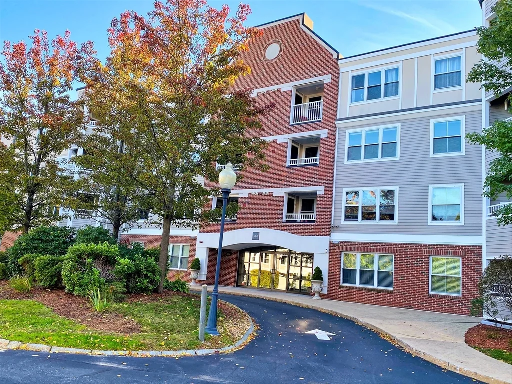 2 bed, 2 bath apartment for rent at 318 Rindge Ave Unit 405, North Cambridge — photo 1 of 25