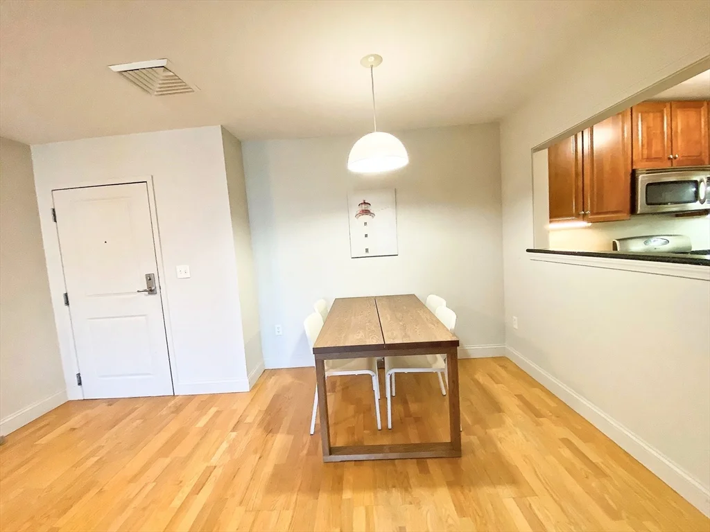2 bed, 2 bath apartment for rent at 318 Rindge Ave Unit 405, North Cambridge — photo 11 of 25
