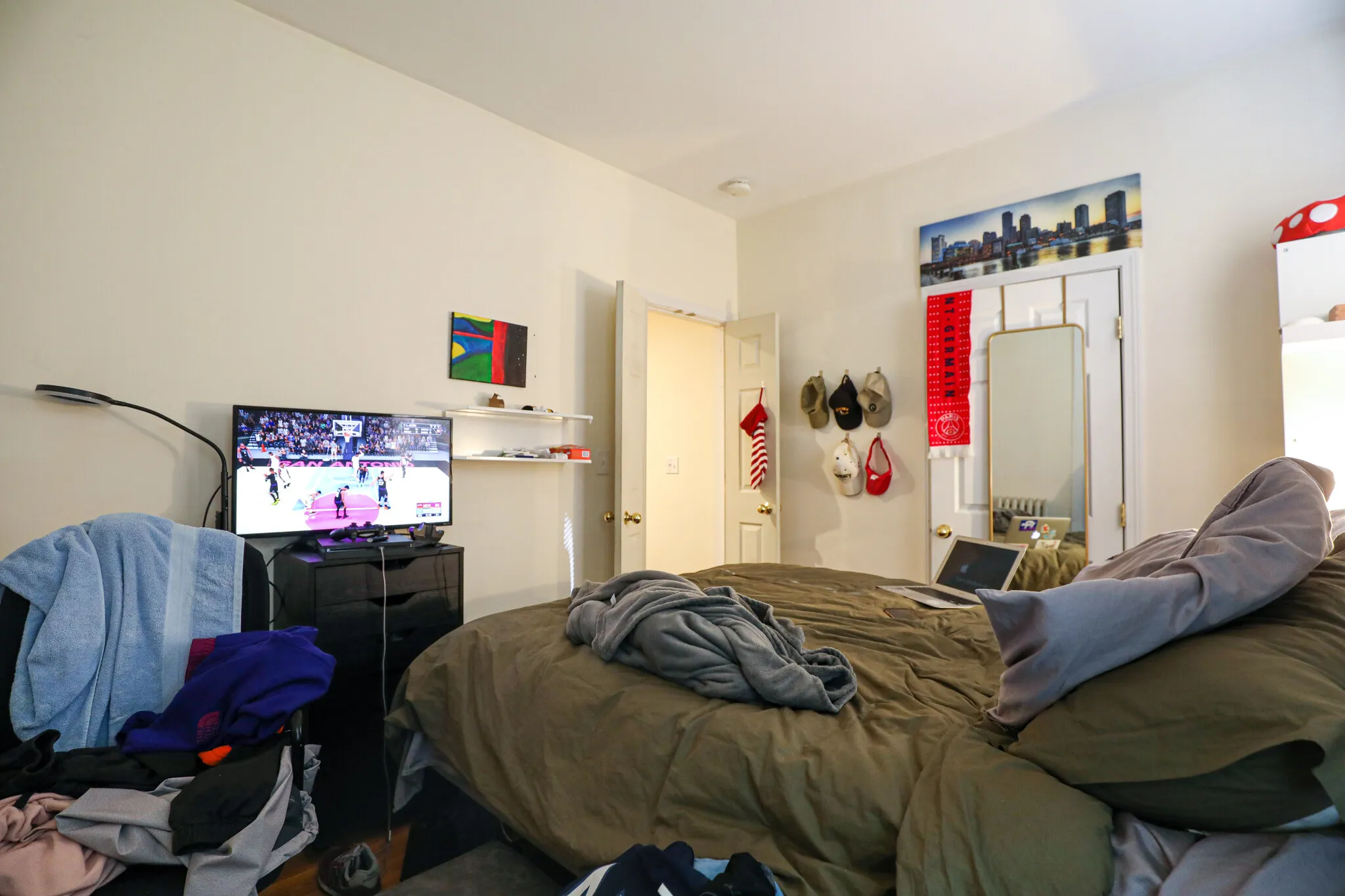 3 bed, 1 bath apartment for rent at 318 Saint Paul St Unit 4, West End — photo 4 of 10
