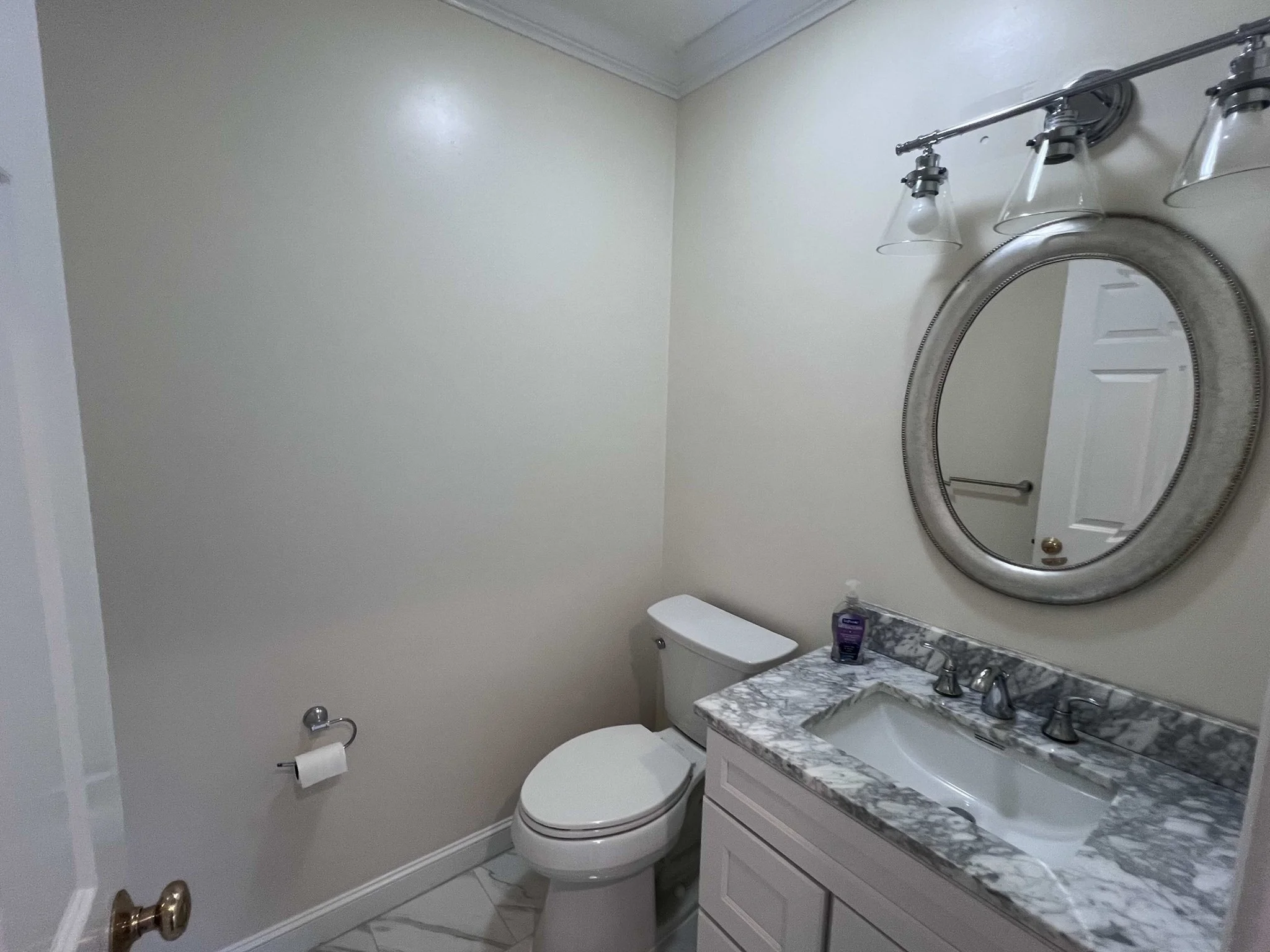 3 bed, 1 bath apartment for rent at 318 South Unit 318, Bedford — photo 6 of 13