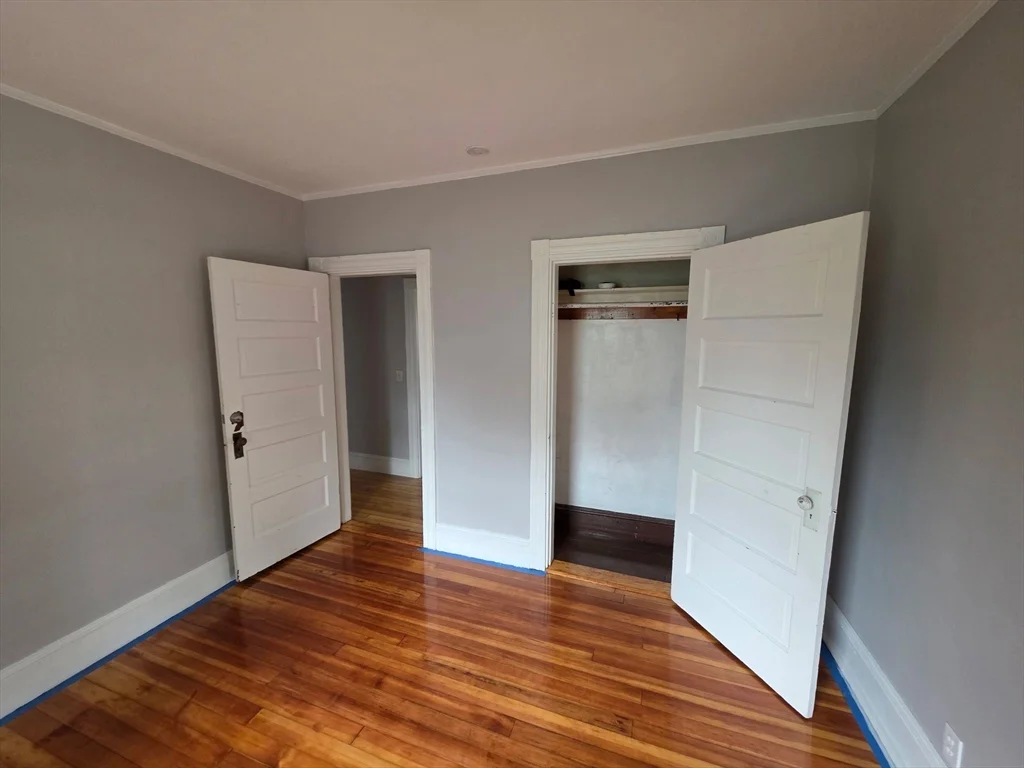 3 bed, 1 bath apartment for rent at 318 Summer St Unit 1, Bridgewater — photo 10 of 17