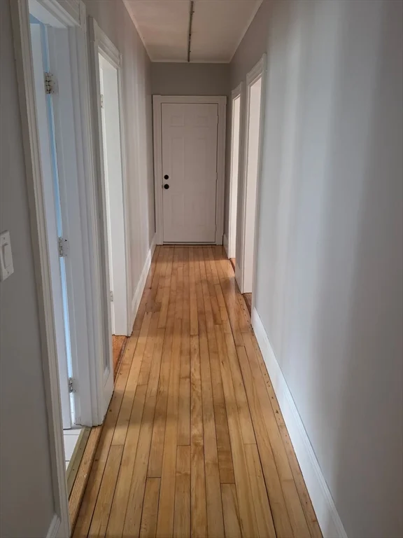 3 bed, 1 bath apartment for rent at 318 Summer St Unit 1, Bridgewater — photo 4 of 17