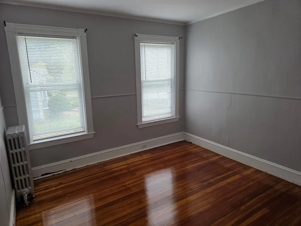 3 bed, 1 bath apartment for rent at 318 Summer St Unit 1, Bridgewater — photo 7 of 17