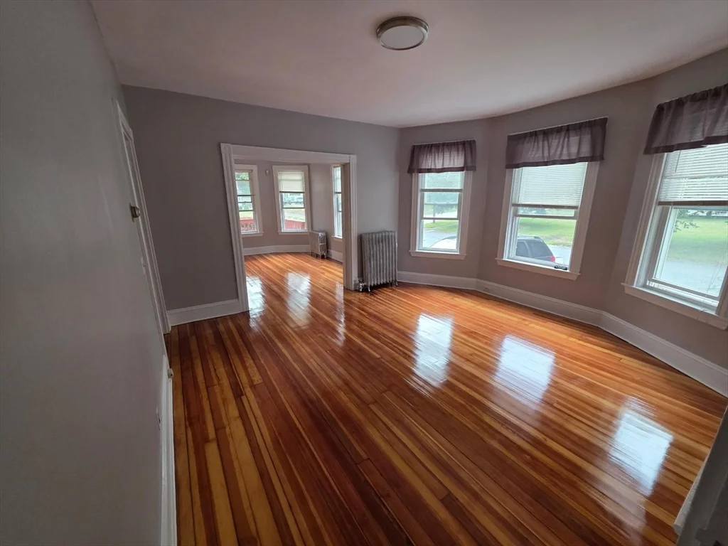 3 bed, 1 bath apartment for rent at 318 Summer St Unit 1, Bridgewater — photo 1 of 17