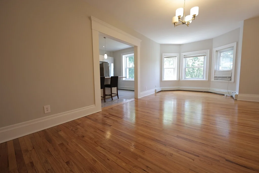 2 bed, 1 bath apartment for rent at 318 Tappan St Unit 2, Brookline Hills — photo 2 of 12