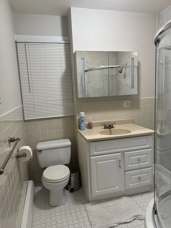 3 bed, 2 bath apartment for rent at 318 Tappan St Unit 3, Brookline Hills — photo 9 of 17