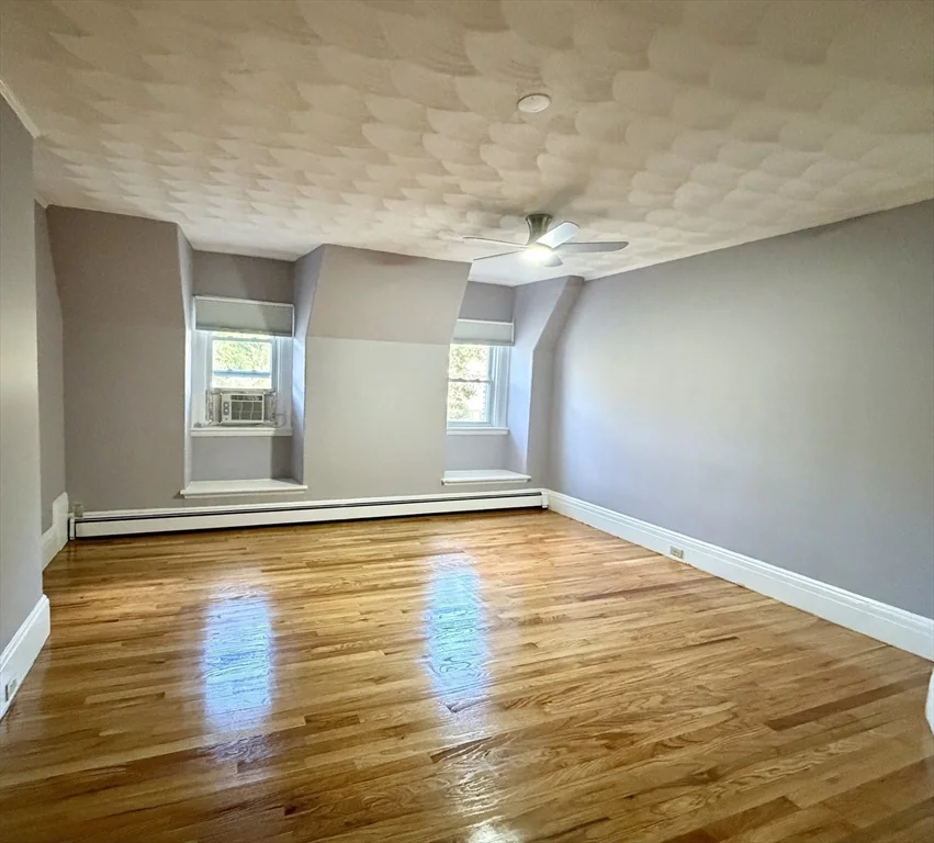 3 bed, 2 bath apartment for rent at 318 Tappan St Unit 3, Brookline Hills — photo 7 of 17