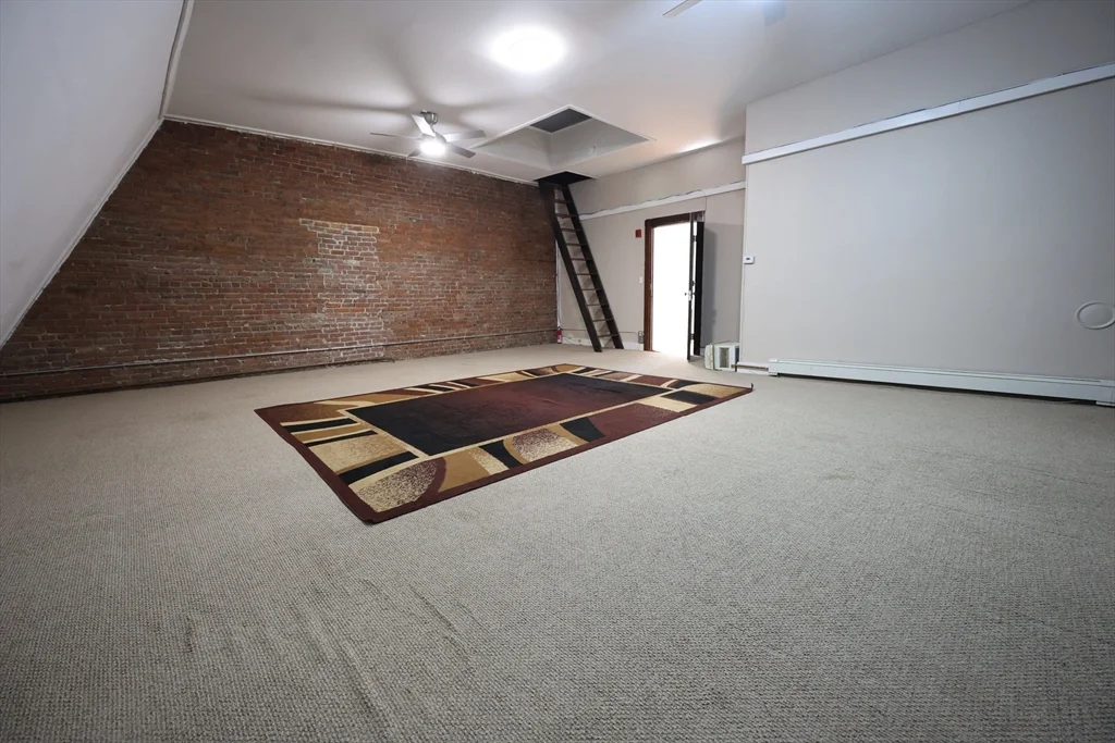 3 bed, 2 bath apartment for rent at 318 Tappan St Unit 3, Brookline Hills — photo 16 of 17