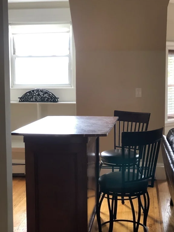 3 bed, 2 bath apartment for rent at 318 Tappan St Unit 3, Brookline Hills — photo 5 of 17
