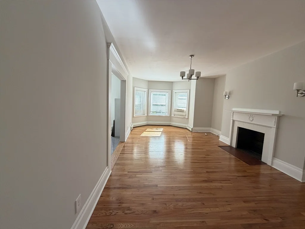 2 bed, 1 bath apartment for rent at 318 Tappan Unit 2, Brookline Hills — photo 4 of 12