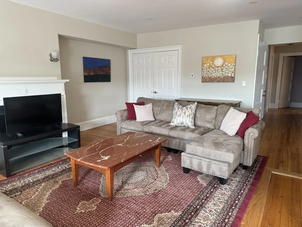 3 bed, 2 bath apartment for rent at 318 Tappan Unit 3Furni, Brookline Hills — photo 3 of 15