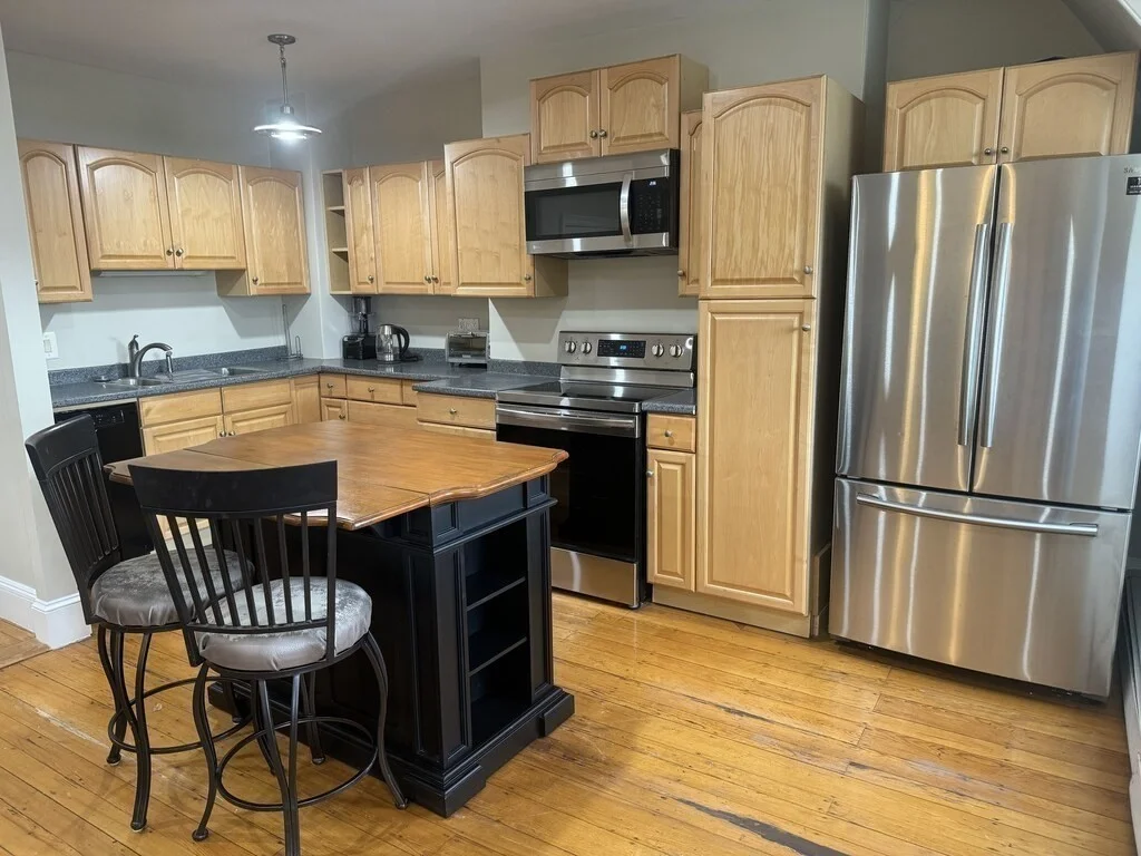 3 bed, 2 bath apartment for rent at 318 Tappan Unit 3Furni, Brookline Hills — photo 7 of 15