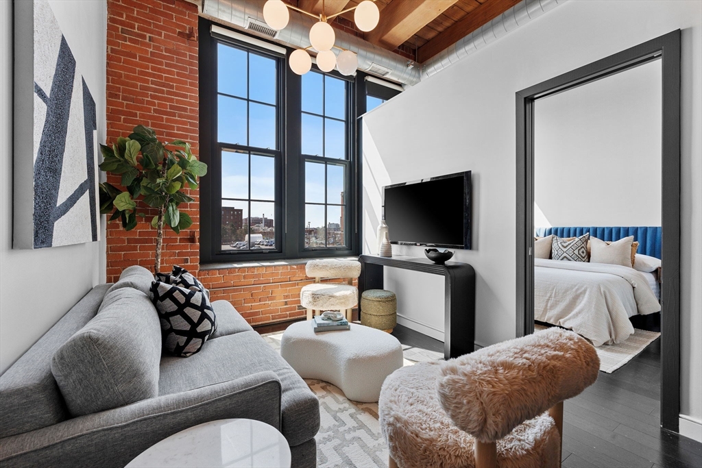 1 bed, 1 bath apartment for rent at 319 A St Unit 201, South Boston — photo 2 of 11