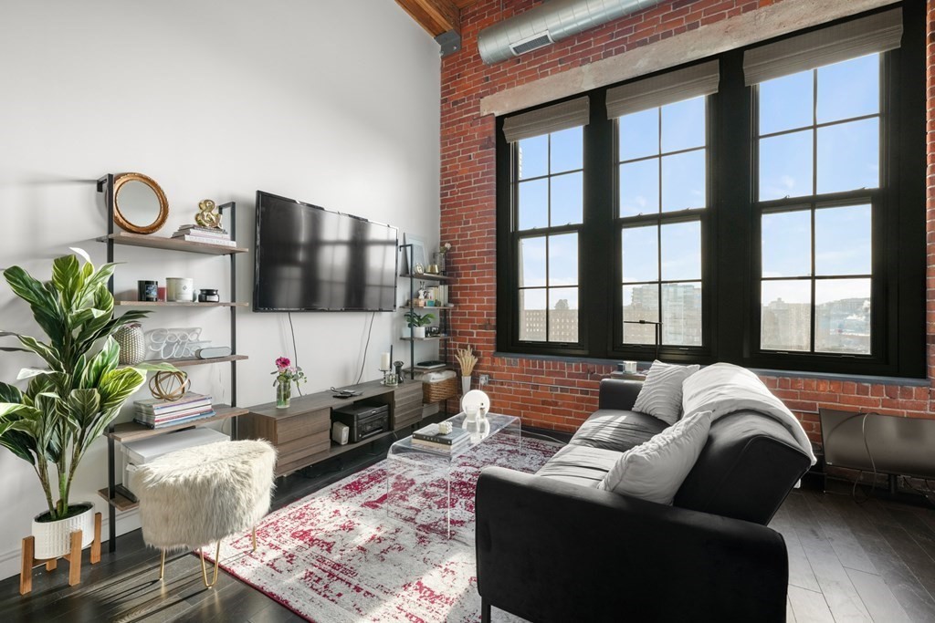 Studio bed, 1 bath apartment for rent at 319 A St Unit 501, Seaport District — photo 10 of 17