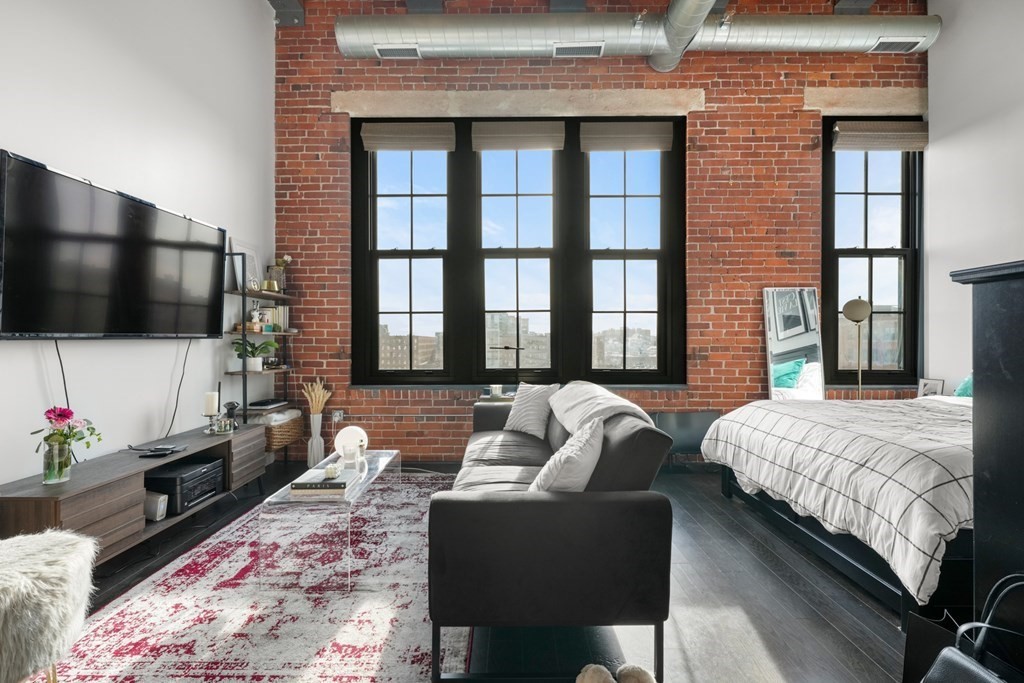 Studio bed, 1 bath apartment for rent at 319 A St Unit 501, Seaport District — photo 11 of 17
