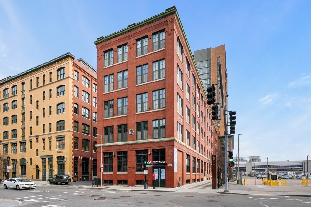 Studio bed, 1 bath apartment for rent at 319 A St Unit 501, Seaport District