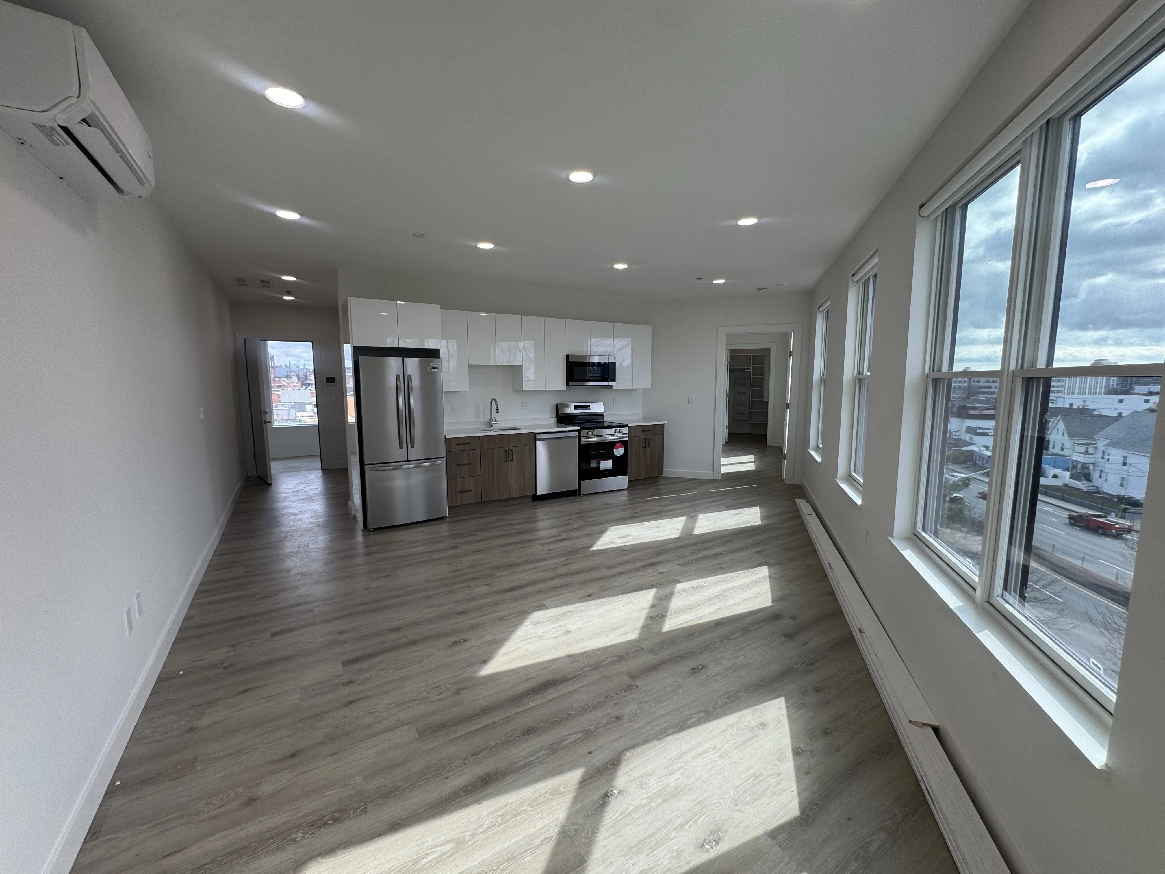 1 bed, 1 bath apartment for rent at 319 Broadway Unit 205, Everett — photo 3 of 11