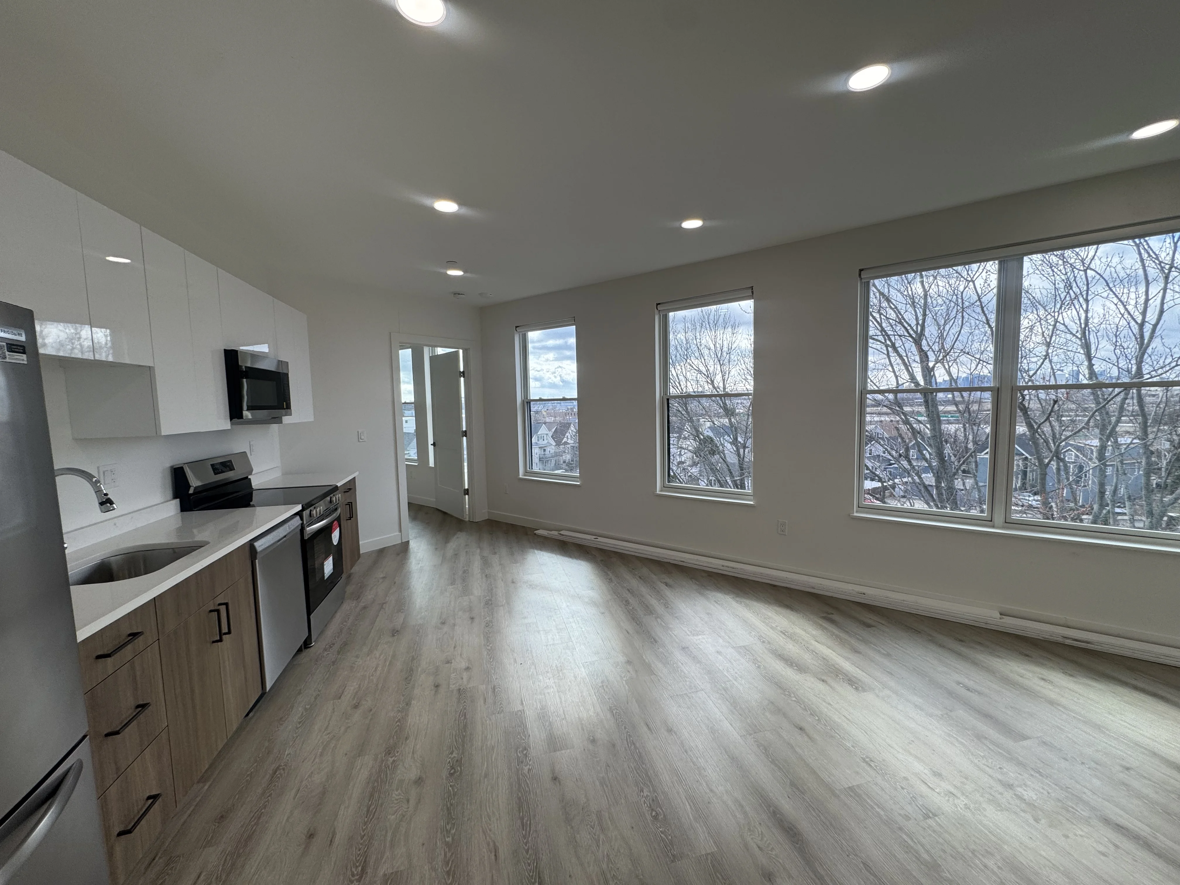 1 bed, 1 bath apartment for rent at 319 Broadway Unit 205, Everett — photo 11 of 11