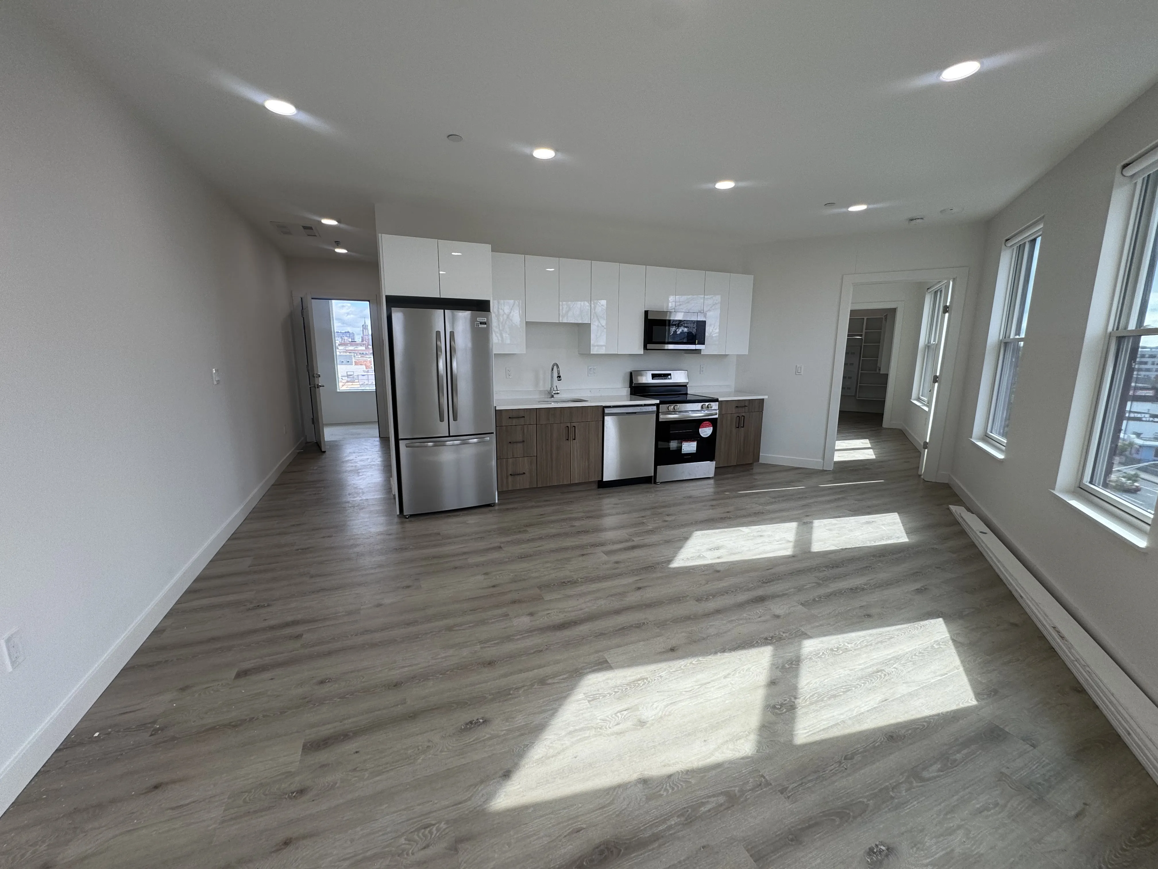 1 bed, 1 bath apartment for rent at 319 Broadway Unit 505, Everett — photo 4 of 11
