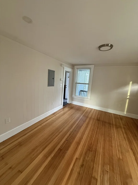 3 bed, 1 bath apartment for rent at 319 Canton Sr Unit 2, Fitchburg — photo 9 of 11