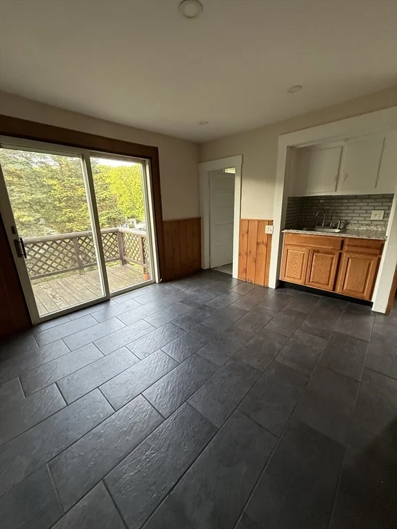 3 bed, 1 bath apartment for rent at 319 Canton Sr Unit 2, Fitchburg — photo 4 of 11