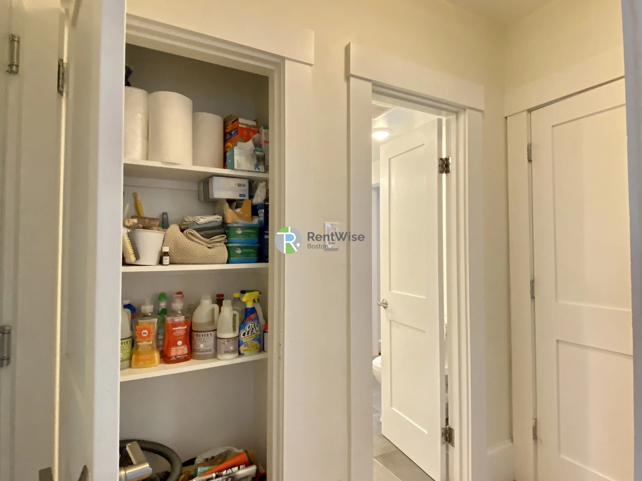3 bed, 2 bath apartment for rent at 319 Columbia St Unit 1, Wellington-Harrington — photo 14 of 38
