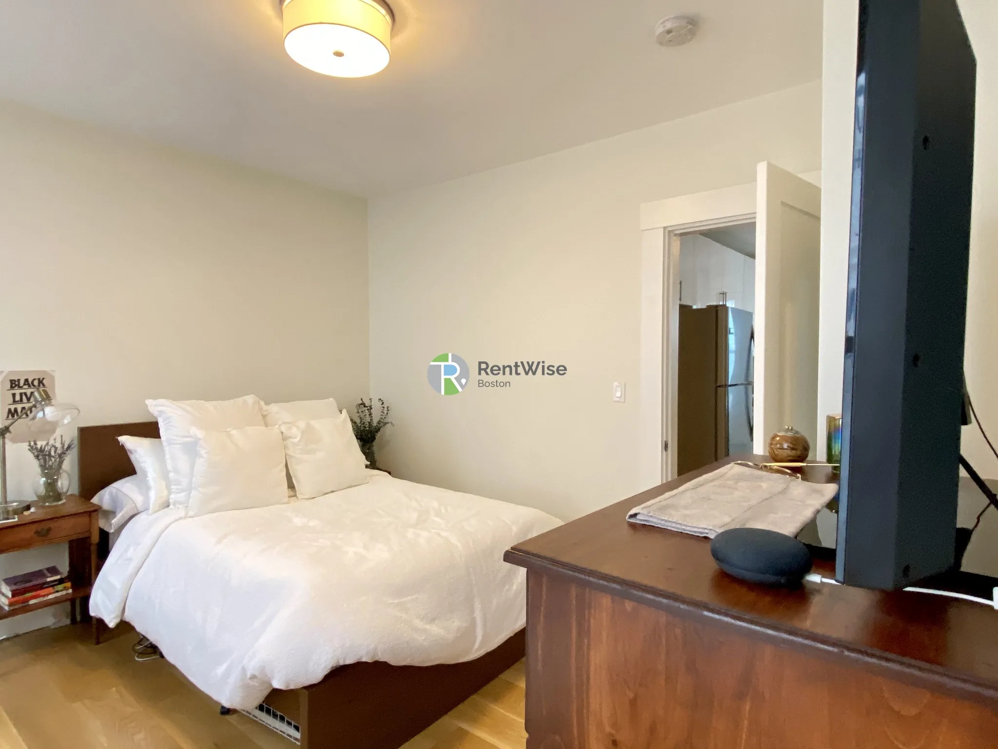3 bed, 2 bath apartment for rent at 319 Columbia St Unit 1, Wellington-Harrington — photo 20 of 38