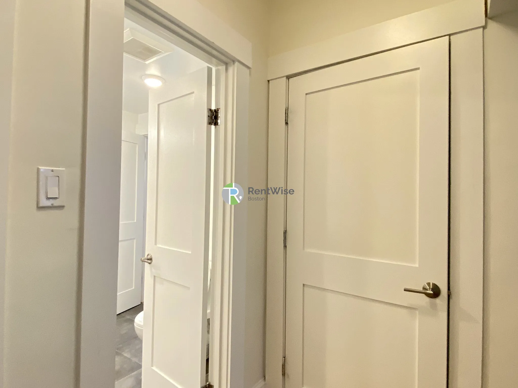3 bed, 2 bath apartment for rent at 319 Columbia St Unit 1, Wellington-Harrington — photo 15 of 38