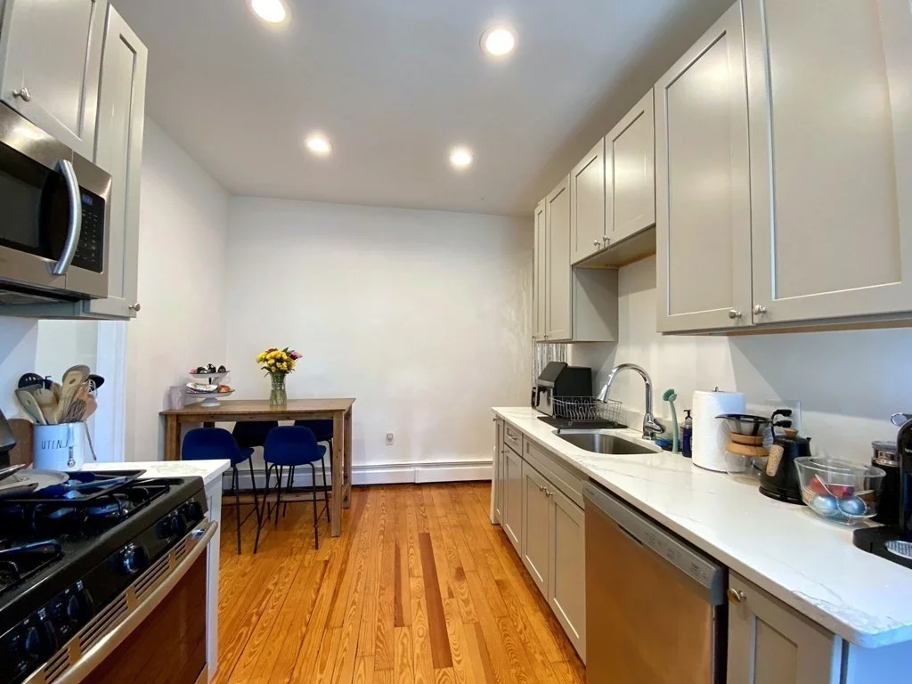 3 split bed, 1.5 bath apartment for rent at 319 Dorchester St Unit 2, South Boston — photo 2 of 13