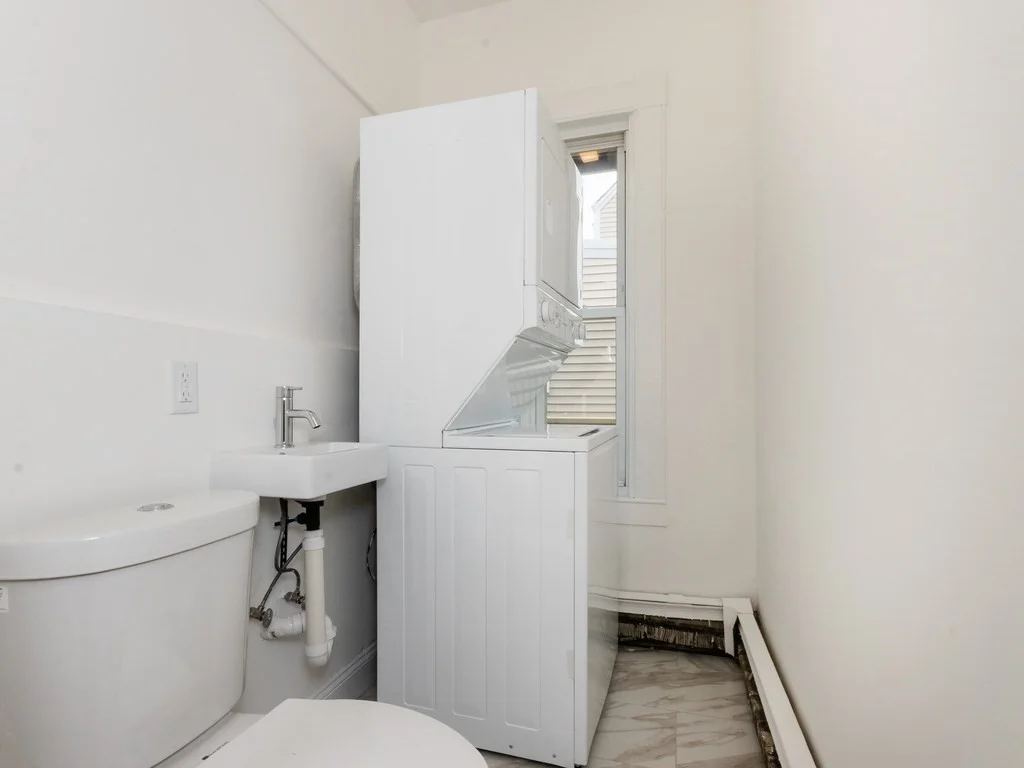 3 split bed, 1.5 bath apartment for rent at 319 Dorchester St Unit 2, South Boston — photo 12 of 13