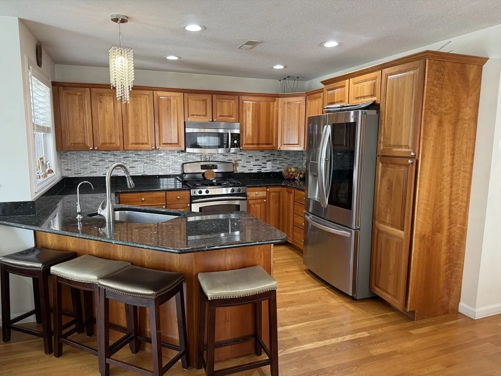 3 bed, 2 bath apartment for rent at 319 Farrwood Dr Unit 319, Haverhill — photo 5 of 12
