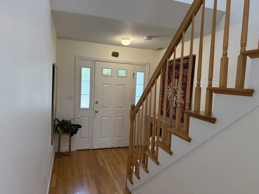 3 bed, 2 bath apartment for rent at 319 Farrwood Dr Unit 319, Haverhill — photo 6 of 12