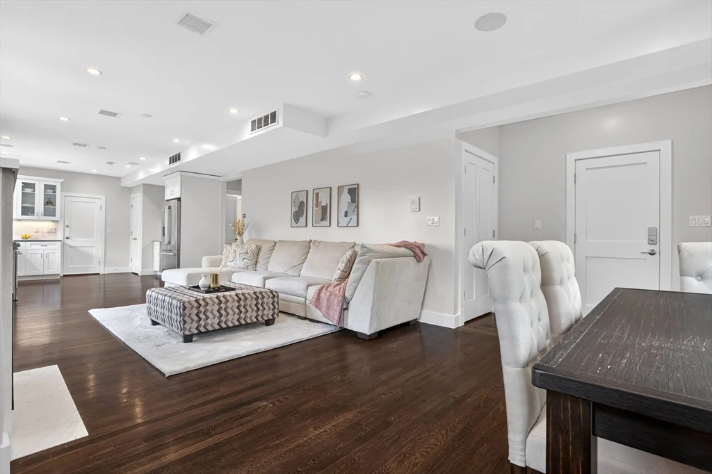 2 bed, 2 bath apartment for rent at 319 Forest Hills St Unit 2, Jamaica Plain — photo 7 of 34