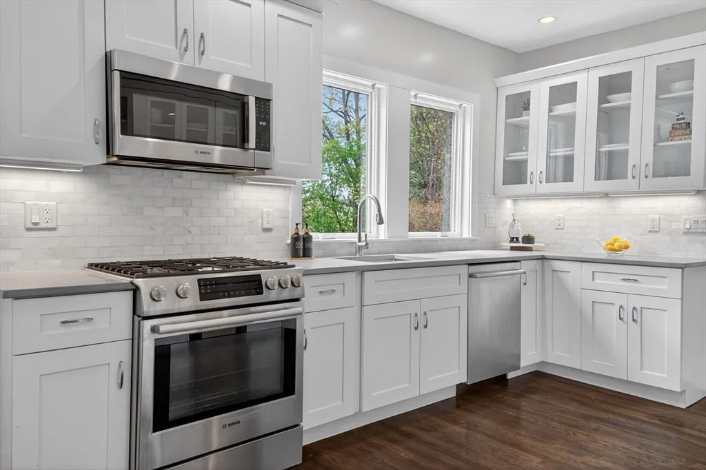 2 bed, 2 bath apartment for rent at 319 Forest Hills St Unit 2, Jamaica Plain — photo 11 of 34