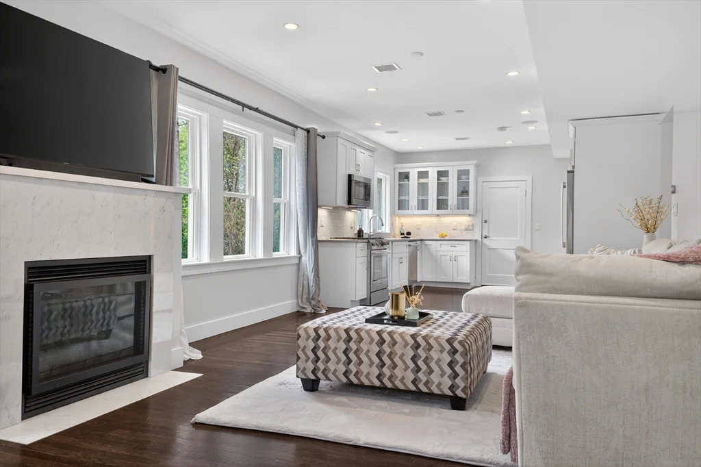 2 bed, 2 bath apartment for rent at 319 Forest Hills St Unit 2, Jamaica Plain — photo 8 of 34